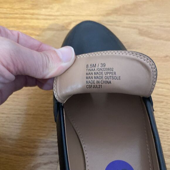 BCBG Generation Tinaa Chunky Lug Sole Slip On Loafer Size 8.5 - Picture 8 of 9